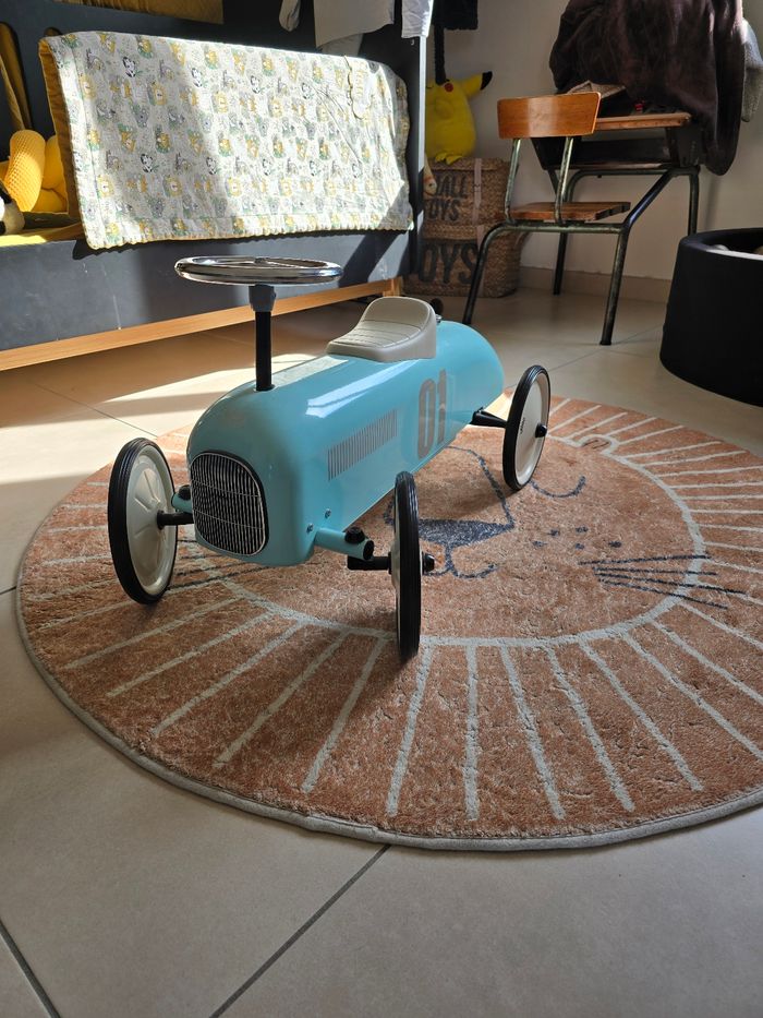 Voiture vintage bleu