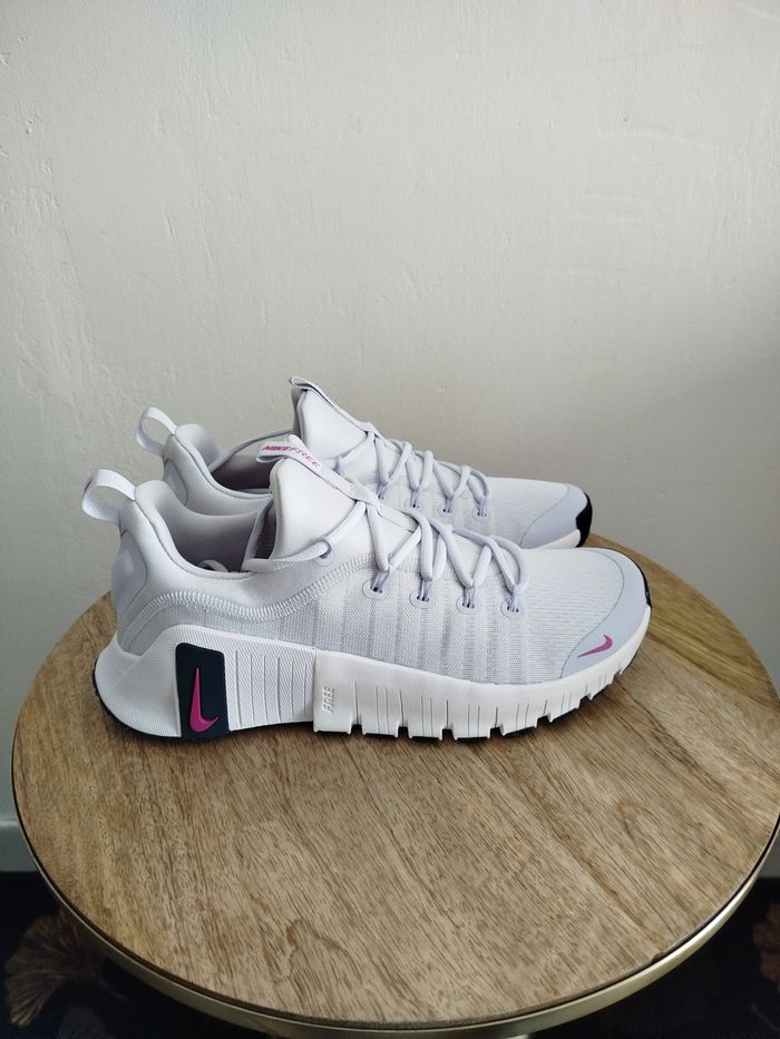 Baskets Nike T 42 - photo numéro 4