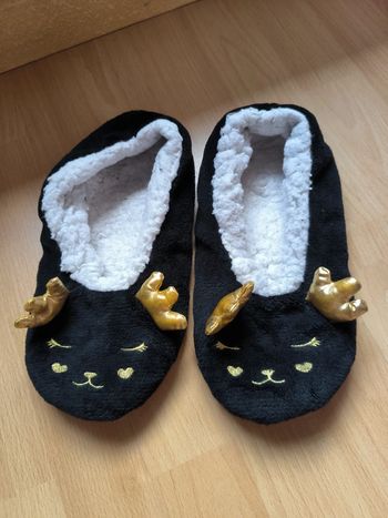 Chaussons noirs pointure 40