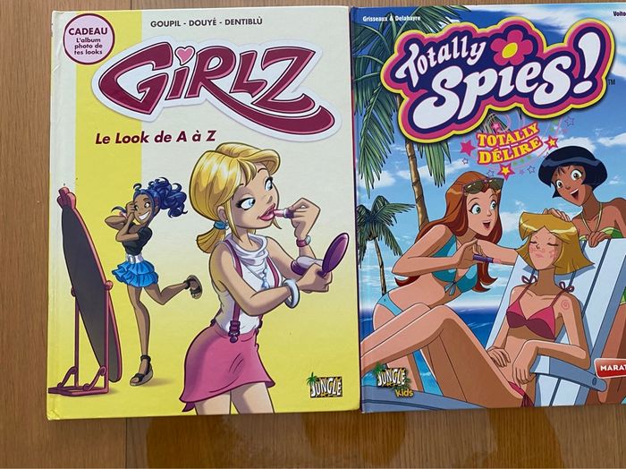 Lot de 2 Bandes dessiner  pour  filles