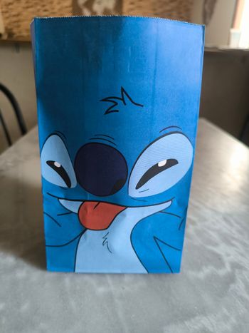 Une box mystère stitch