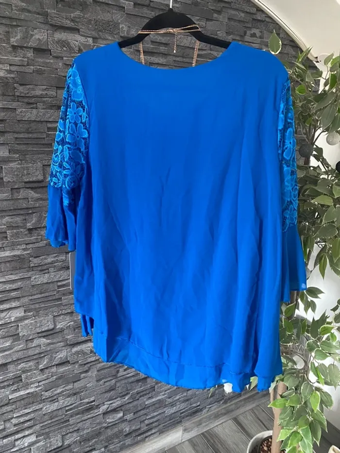 💙 Élégante Blouse Bleu Roi - Neuve avec Étiquettes MADE in ITALY 💙 - photo numéro 6