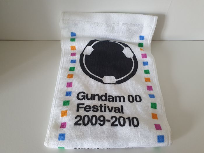 serviette 20*110 cm gundam festival 2009 bandai