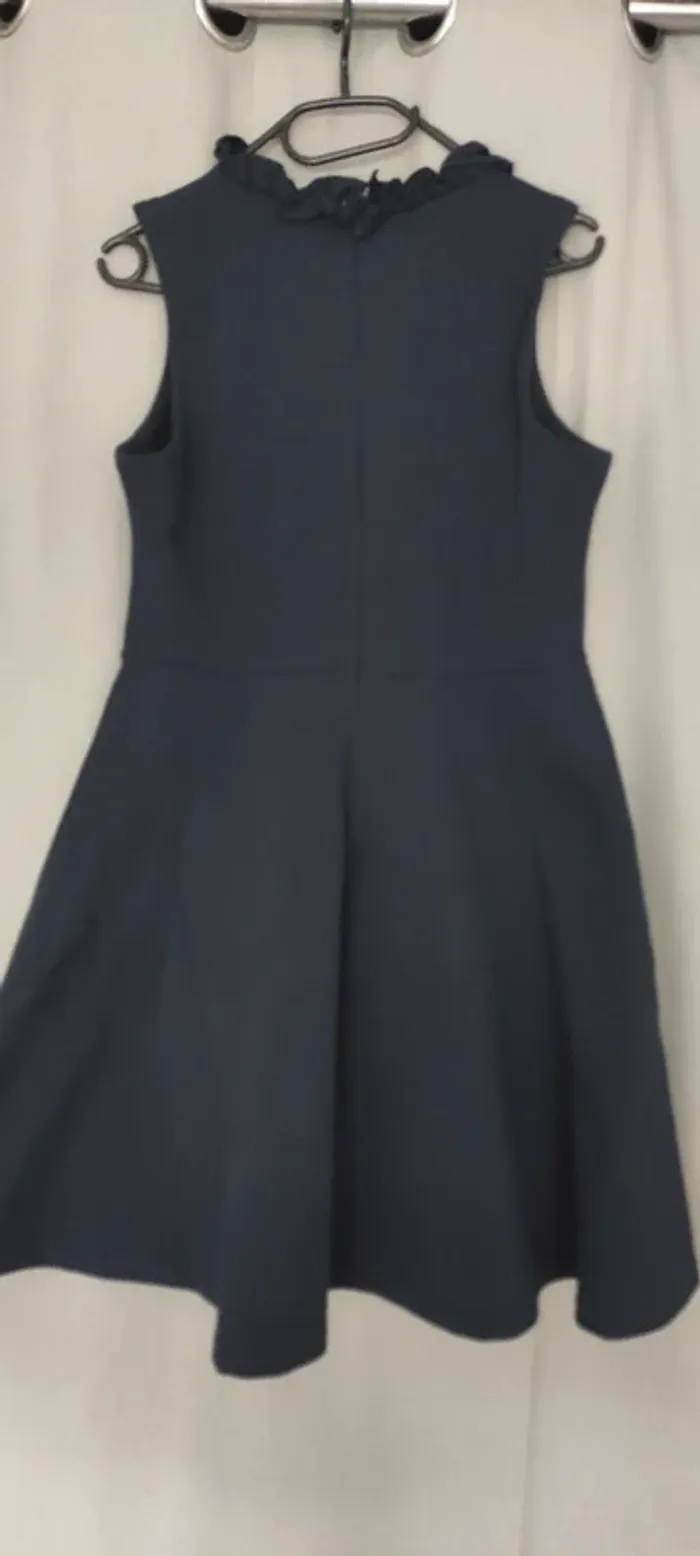 Robe type patineuse neuve Karl Marc John - photo numéro 7