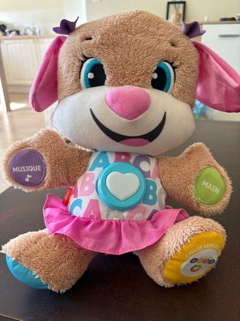 🧸 Peluche interactive Fisher-Price “Ma sœur apprentie”