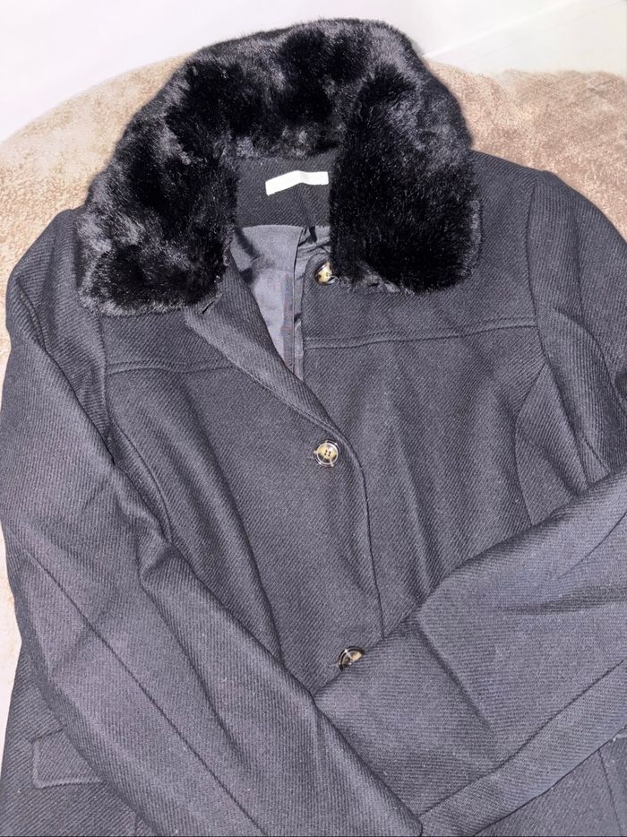 Manteau Armand Thiery noir en très bon état - photo numéro 2