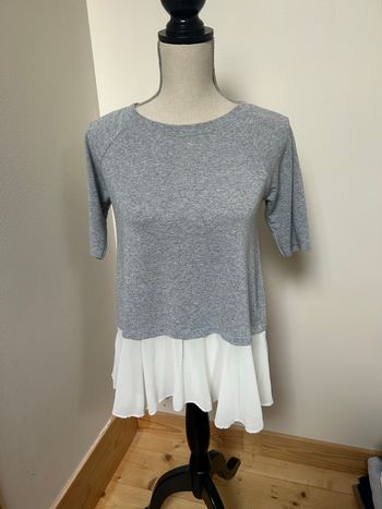 T-shirt argenté avec voile blanc - taille 38