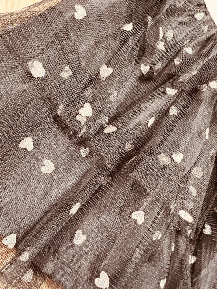 Taille 4 ans tenue de fête 2 pièces fille Tissaia noir et argenté * coeur à paillettes * 🩷 - photo numéro 3
