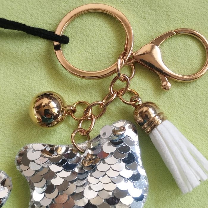 Porte clé chat et ses fantaisies Neuf - photo numéro 3