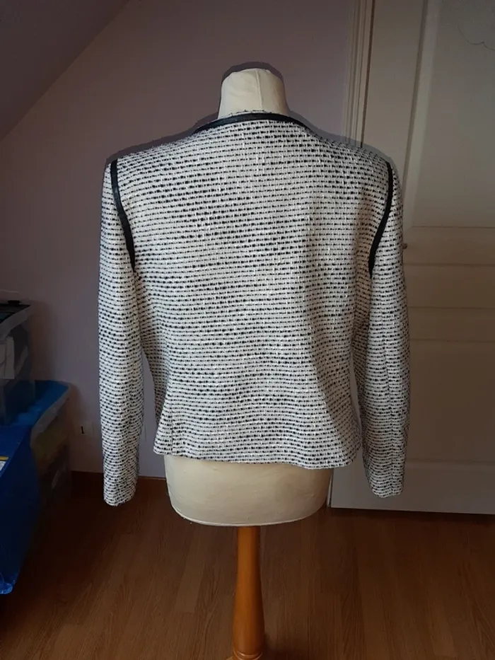 Veste - photo numéro 2