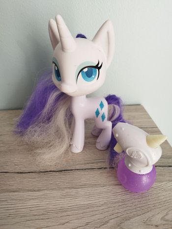 My little pony Rarity ma crinière magique 