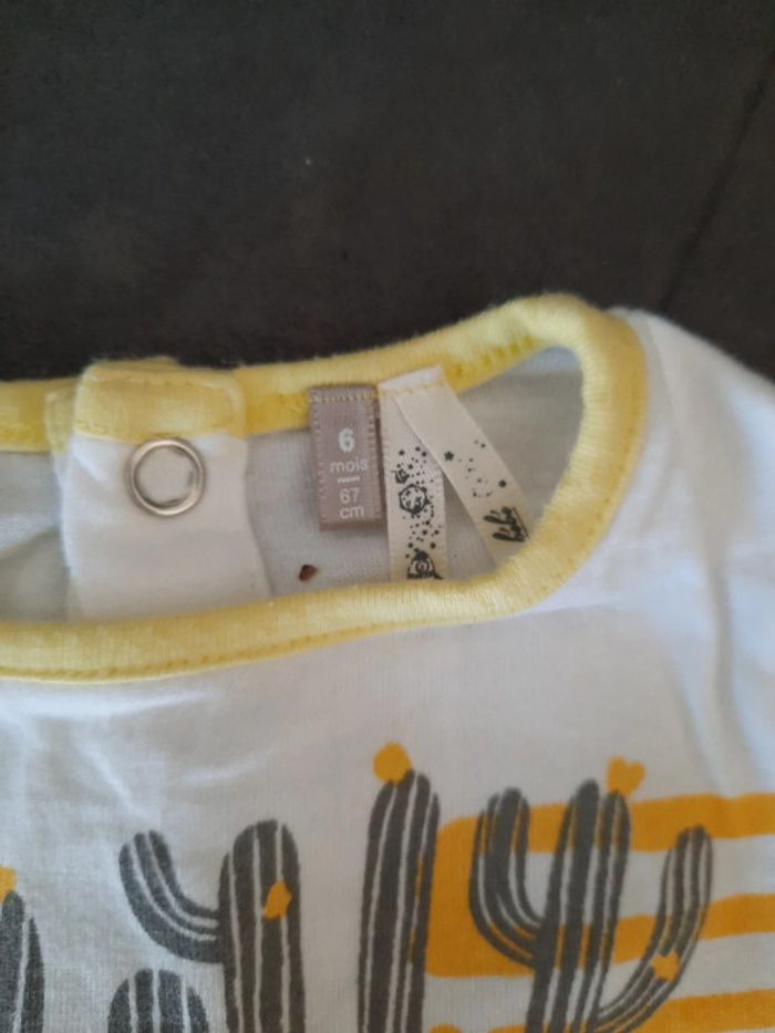 T shirt 6 mois - photo numéro 2