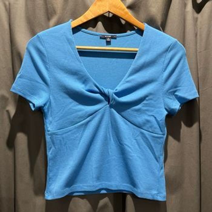 Haut bleu - photo numéro 2