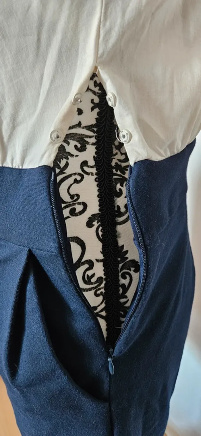 Robe cintré chic - photo numéro 5