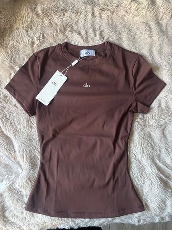 t-shirt alo