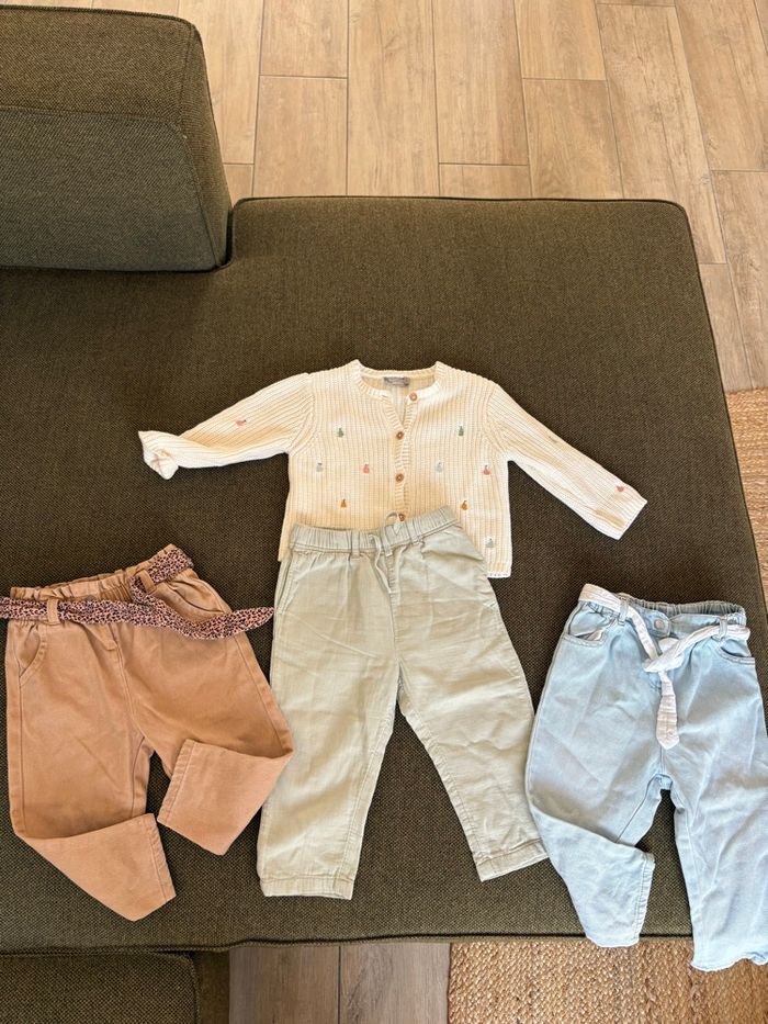 Lots vêtements fille printemps 18 mois - photo numéro 1