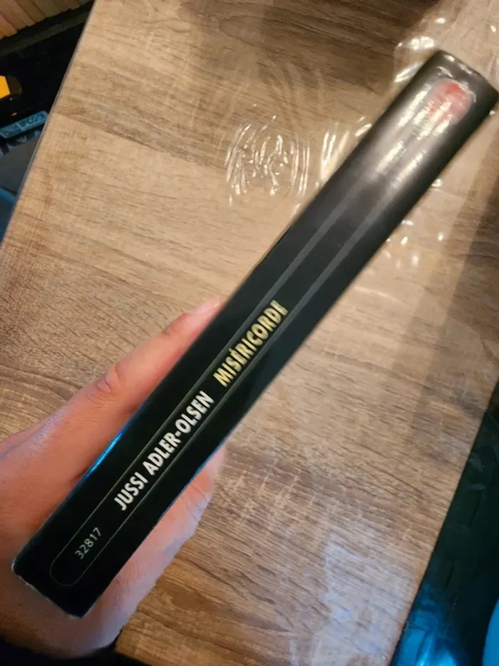 Livre de poche "miséricorde" de Jussi Adler-Olsen - photo numéro 6