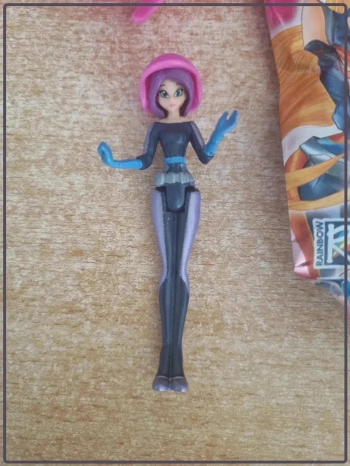 Winx club pochette surprise - photo numéro 2