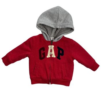Gilet chaud à capuche rouge et gris GAP pour bébé 12-18 mois