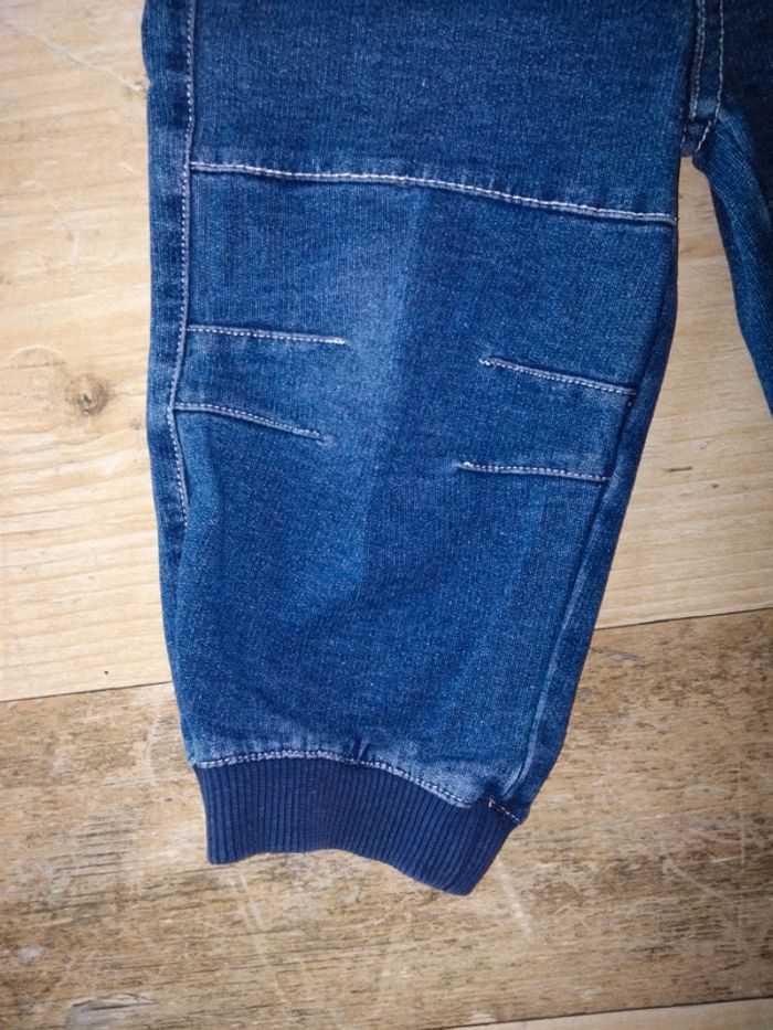 Jeans 12m - photo numéro 3