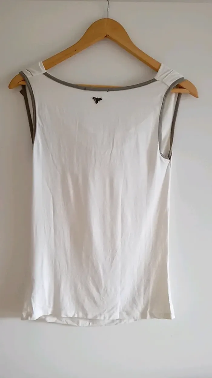 Top blanc et doré - T.1 - photo numéro 4