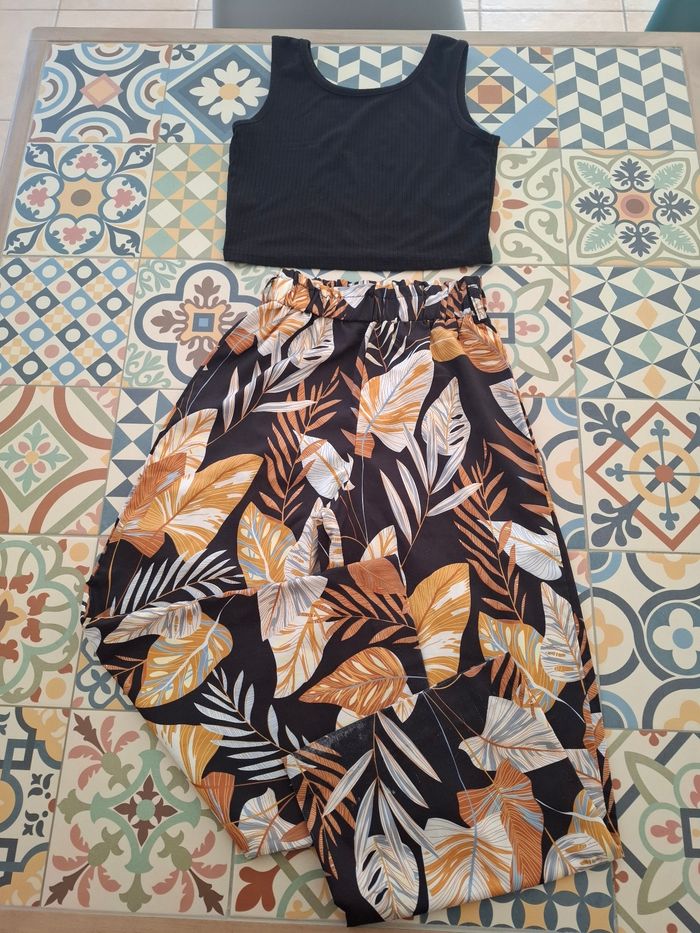 Pantalons large et fluide + crop top