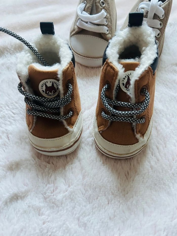 Lot chaussures garçon 6/9 mois - photo numéro 2