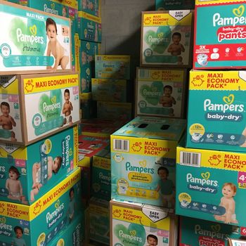 Couches Pampers