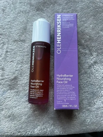 Huile visage nourrissante aux peptides OleHenriksen