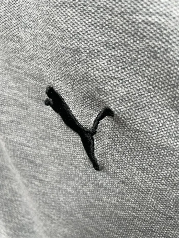 Puma grey tall long polo black embroided logo Mens M - photo numéro 3