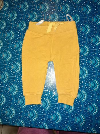 Jogging moutarde 50 cm