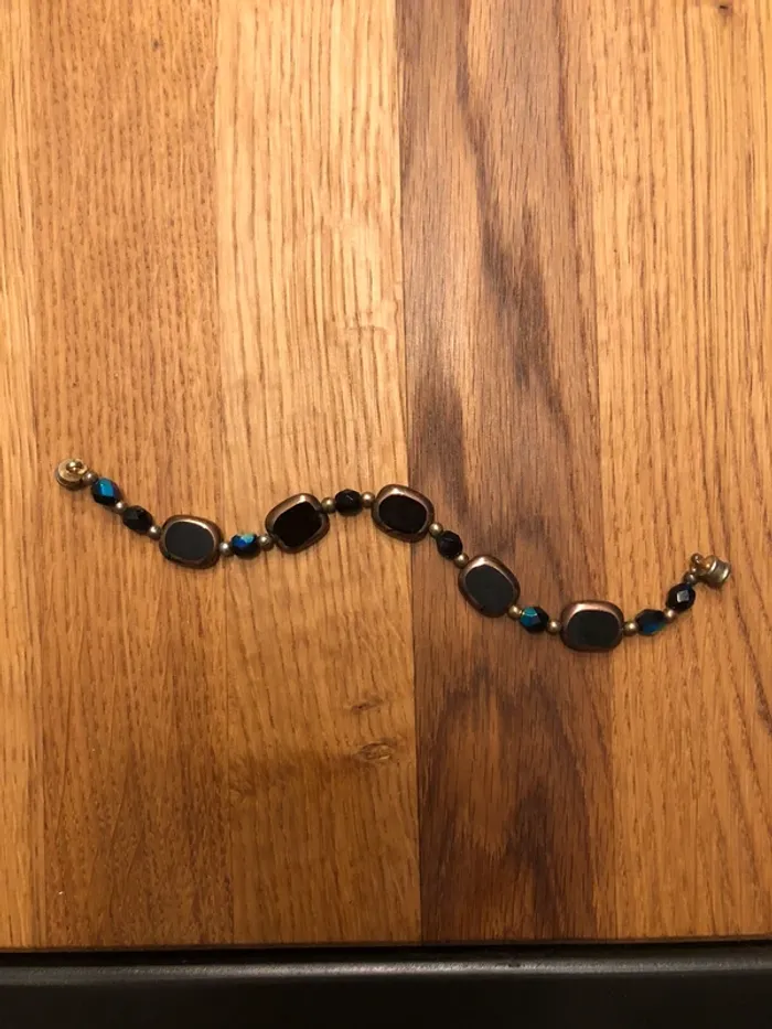 Bracelets en pierre bleues - photo numéro 2