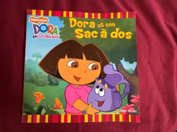 Livre Dora et son sac à dos