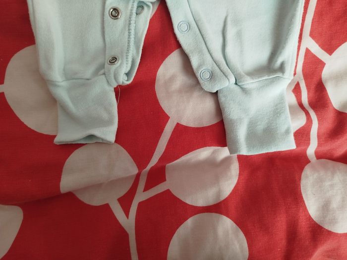 Pyjama bébé bleu clair 1 mois sans pieds - photo numéro 2