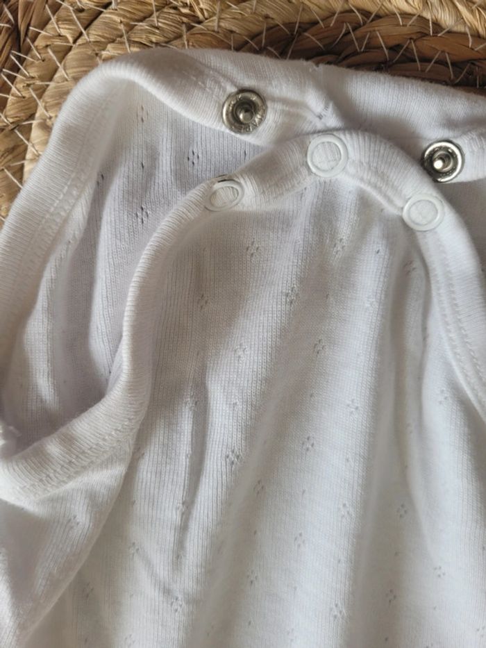 Body usé manches courtes Okaidi taille 6mois - photo numéro 4
