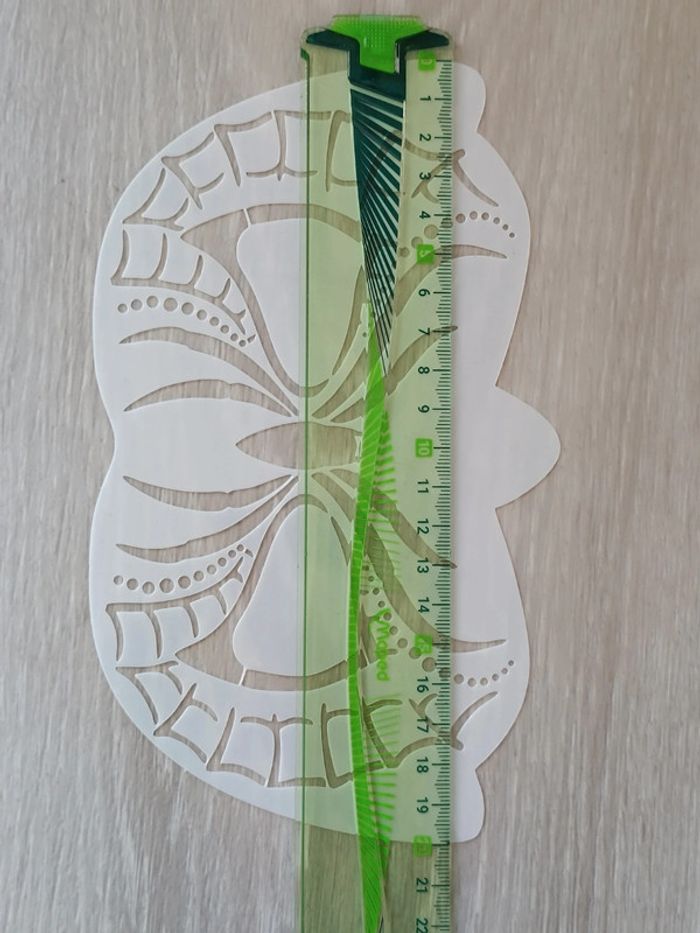 Masque pochoir enfant - photo numéro 2