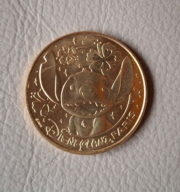 Pièce de monnaie de France Stitch Disneyland Paris 2025 - photo numéro 3