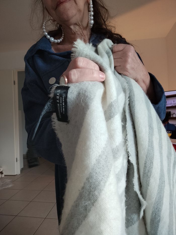 Grande écharpe chaude ZARA mixte - photo numéro 7