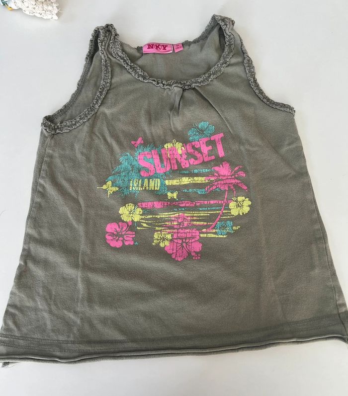 Lot 2 tshirts 8 ans - photo numéro 3