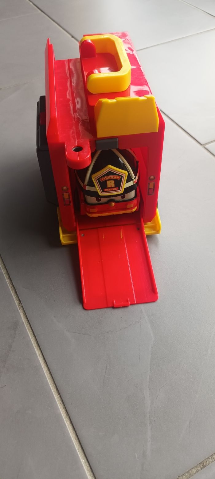 Camion et figurine Robocar - photo numéro 2