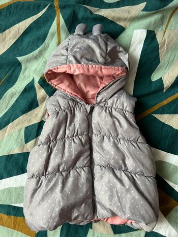 Doudoune sans manches lapin, taille 9 mois
