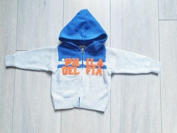 Gilet gris et bleu. Garçon 3 mois. Marque Grain de blé