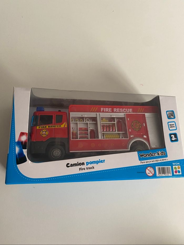 Camion de pompier - photo numéro 2