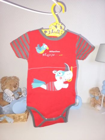 Body manches courtes garçon Tape a l'œil comme neuf Taille 6 mois