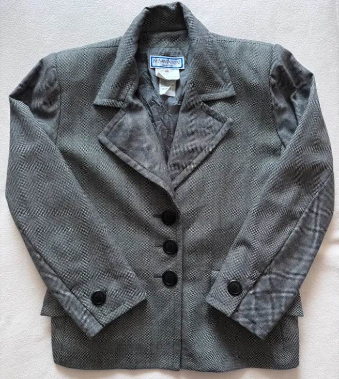 Blazer vintage Yves Saint Laurent Rive Gauche–Taille 44/46–Rare & élégante-Défauts ( trous) manche