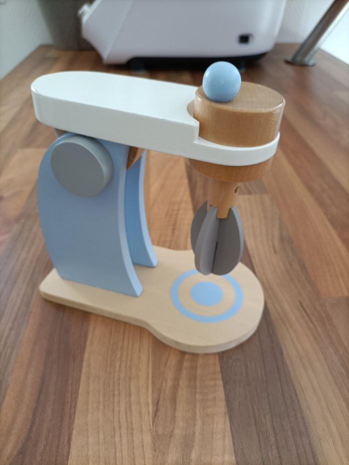 Jouet cuisine batteur bois bleu ciel blanc