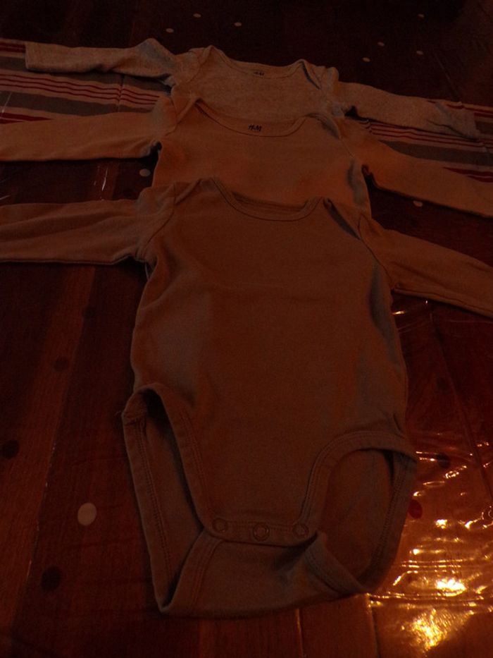 Lot de 15 vetements 6 mois - photo numéro 4