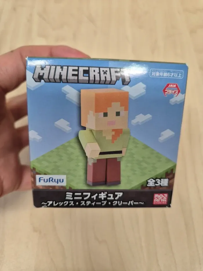 Petite figurine Minecraft FuRyu : Alex - photo numéro 2