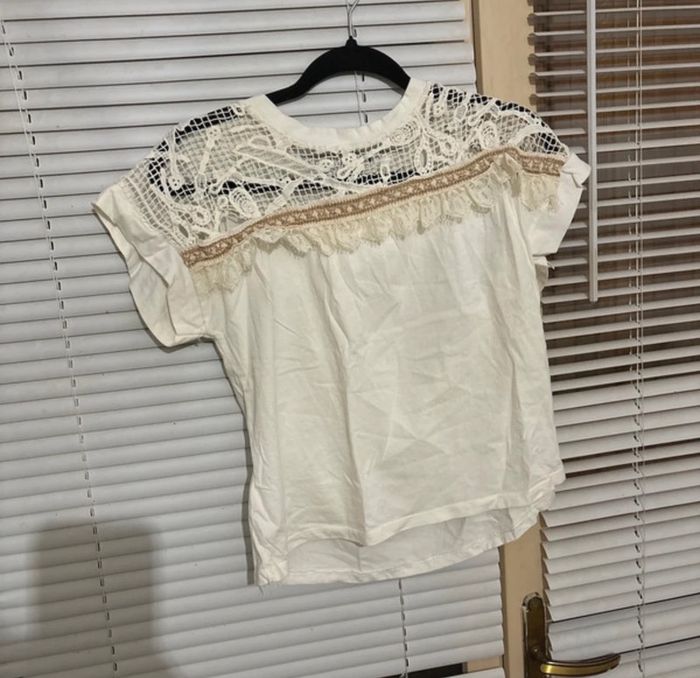 Tee shirt rideau