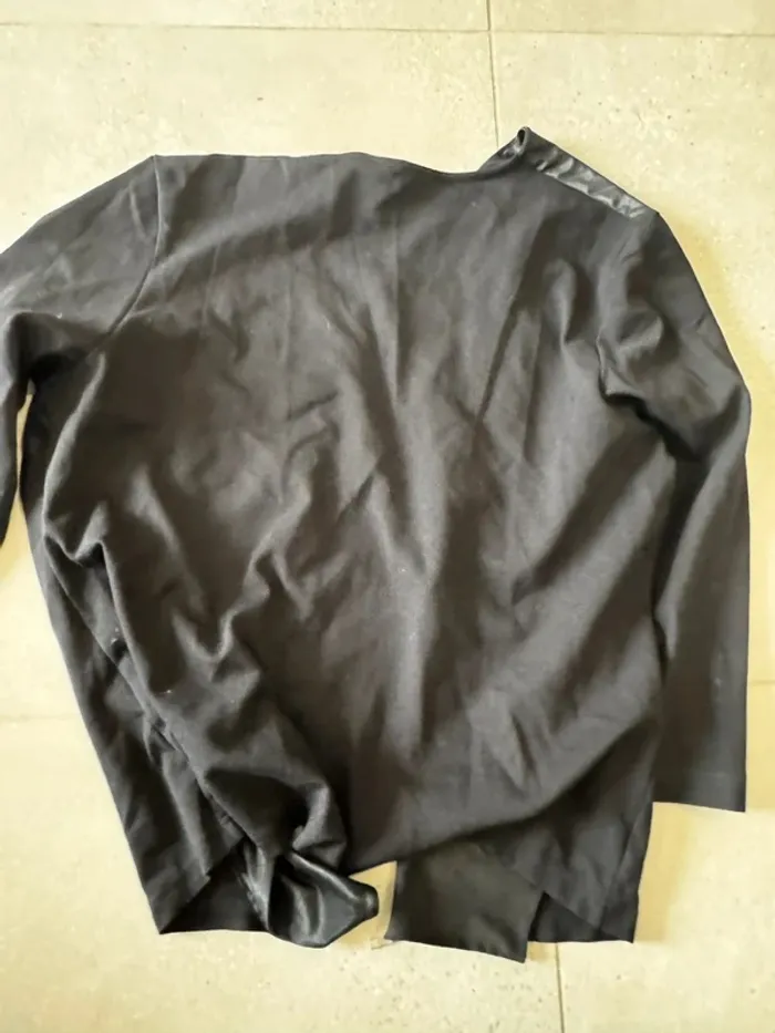 Veste noire Gerry Weber edition, très bon état, taille 42/44n - photo numéro 4